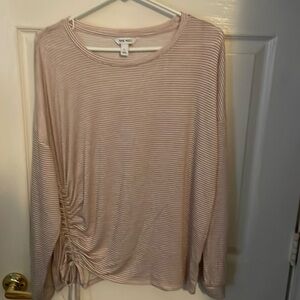 Women’s Nine West pull over top NWT size large